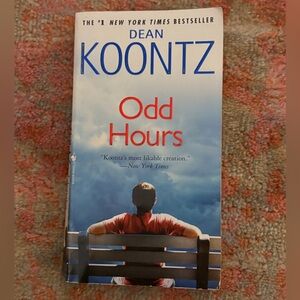 Dean Koontz - Odd hours